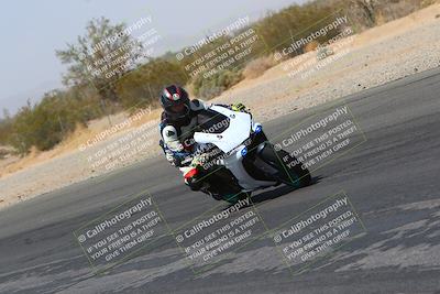 media/Mar-28-2022-Superbike Trackdays (Mon) [[b8603d0f67]]/Open Track Time/Turn 3 Inside/